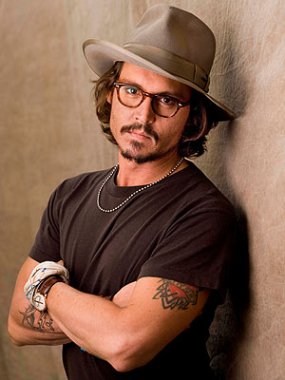 https://www.piplz.ru/photo/johnny_depp_sexy.jpg